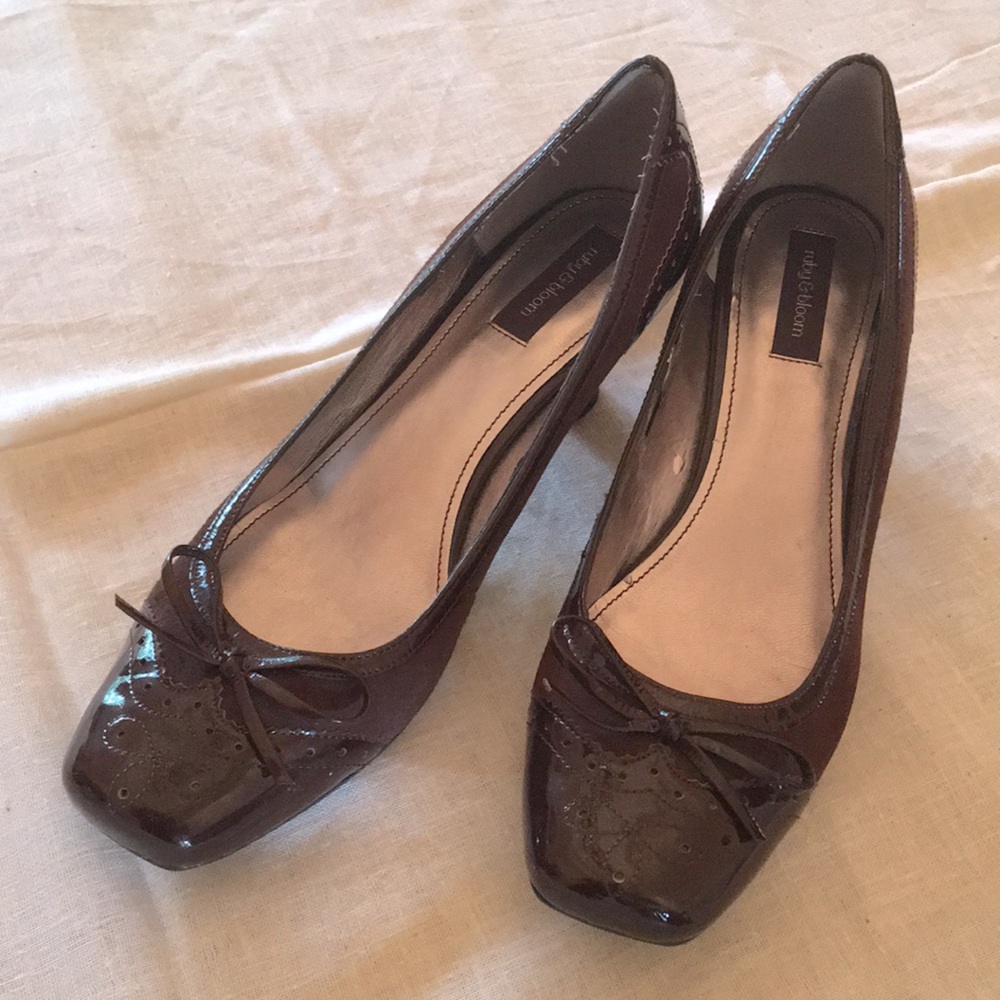 Brown patent leather/suede pumps/shoes size 8M